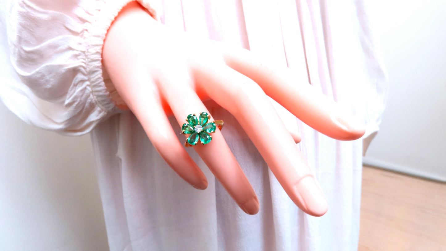 Natural Emerald Diamonds Cluster Earrings Ring Suite 18kt 12503