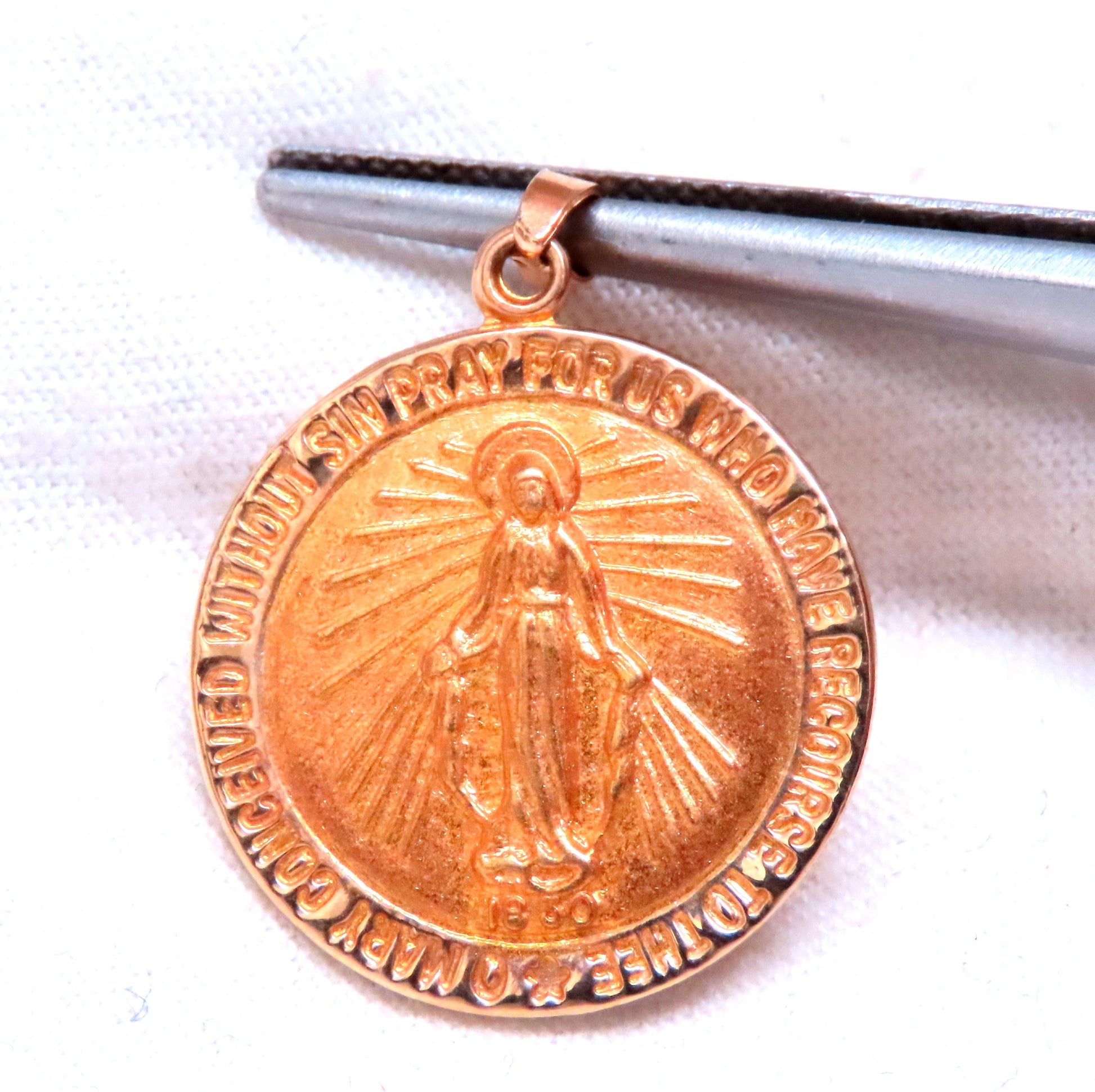 Prayer Miraculous Medal 14kt Yellow gold Medallion Pendant Charm 12508