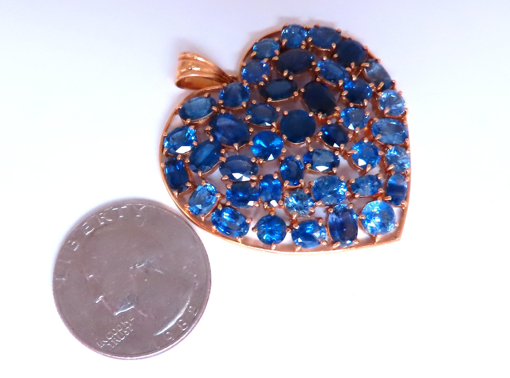 20ct Natural Sapphires Cocktail Heart Large Size Pendant 18kt 12542