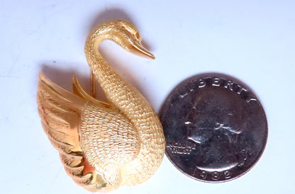 Flaming Gold Swan 18kt 3D Still life pin 12561