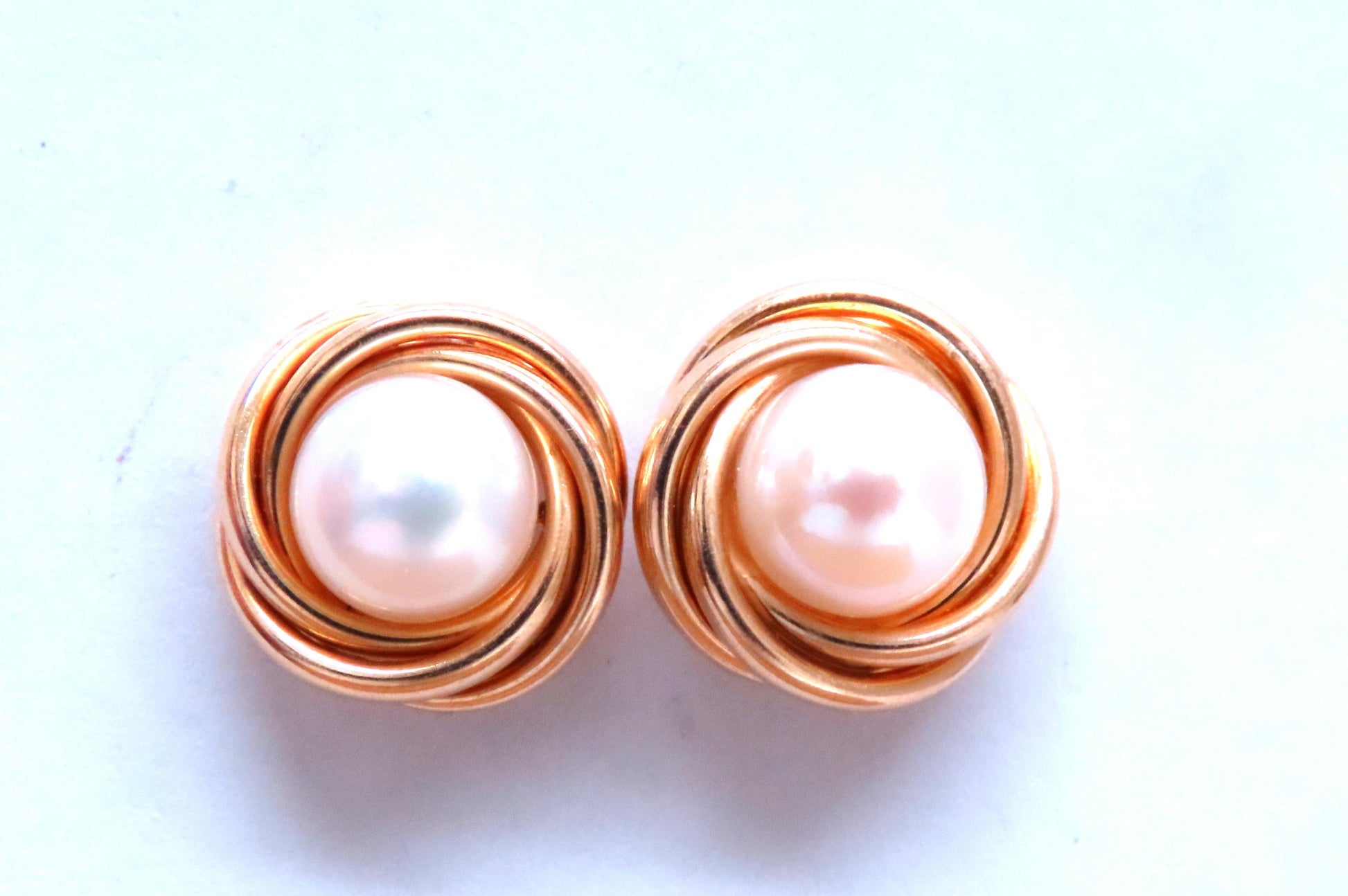 Robins Egg Pearl Nest Retro Earrings 14kt Gold 12600