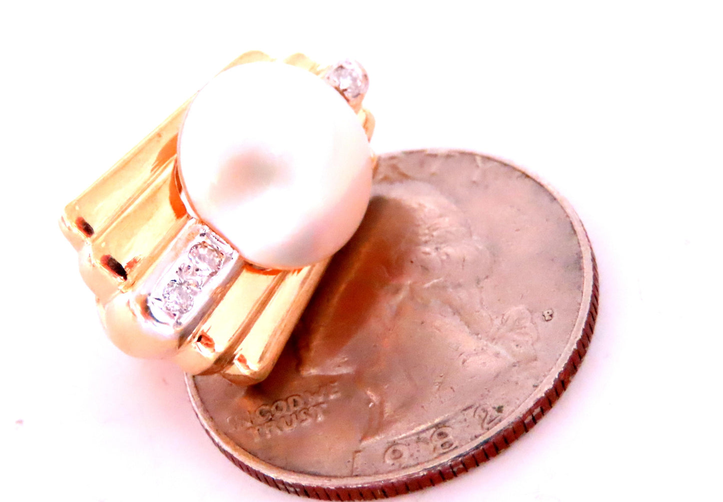 Art Deco Mabe Pearl Classic Clips Earrings 14kt Gold 12596