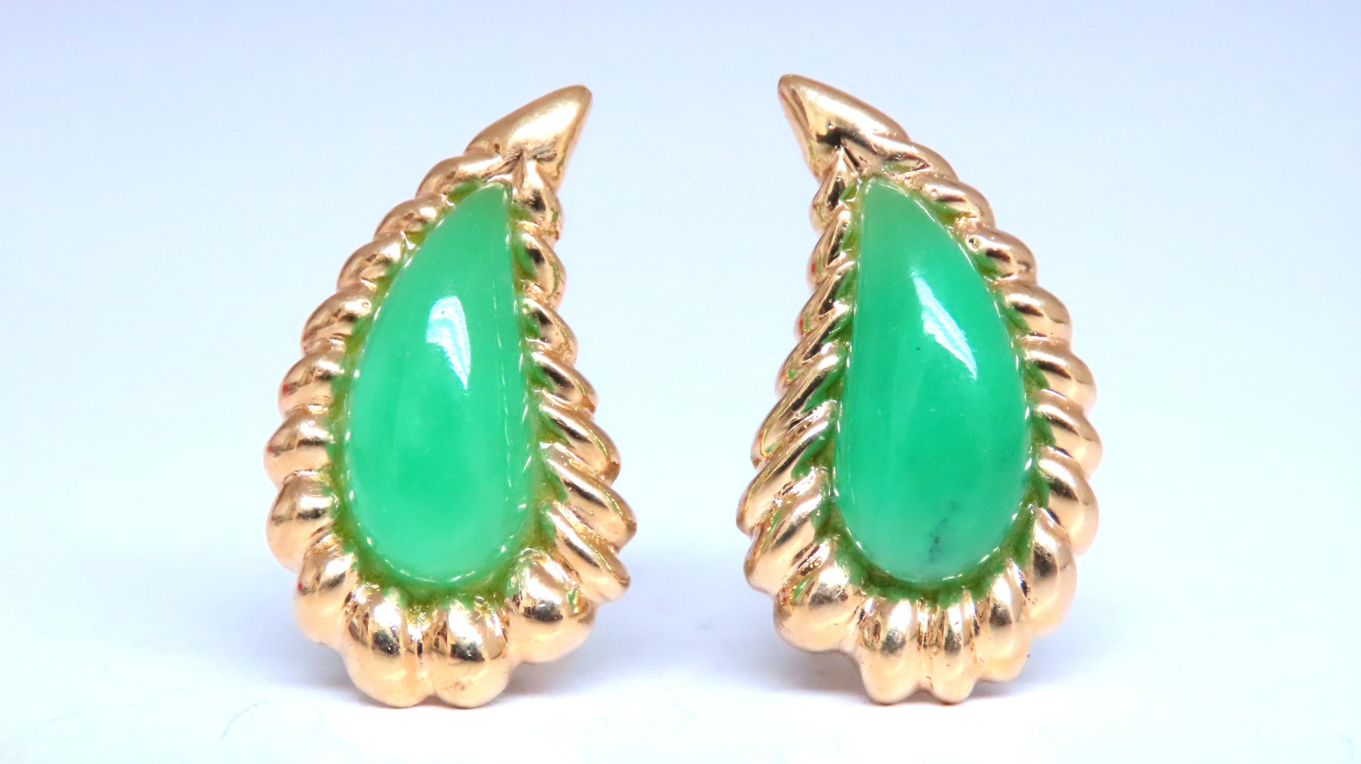 Pear Shape Jadeite Fern 3D clip earrings 18kt Gold 12603