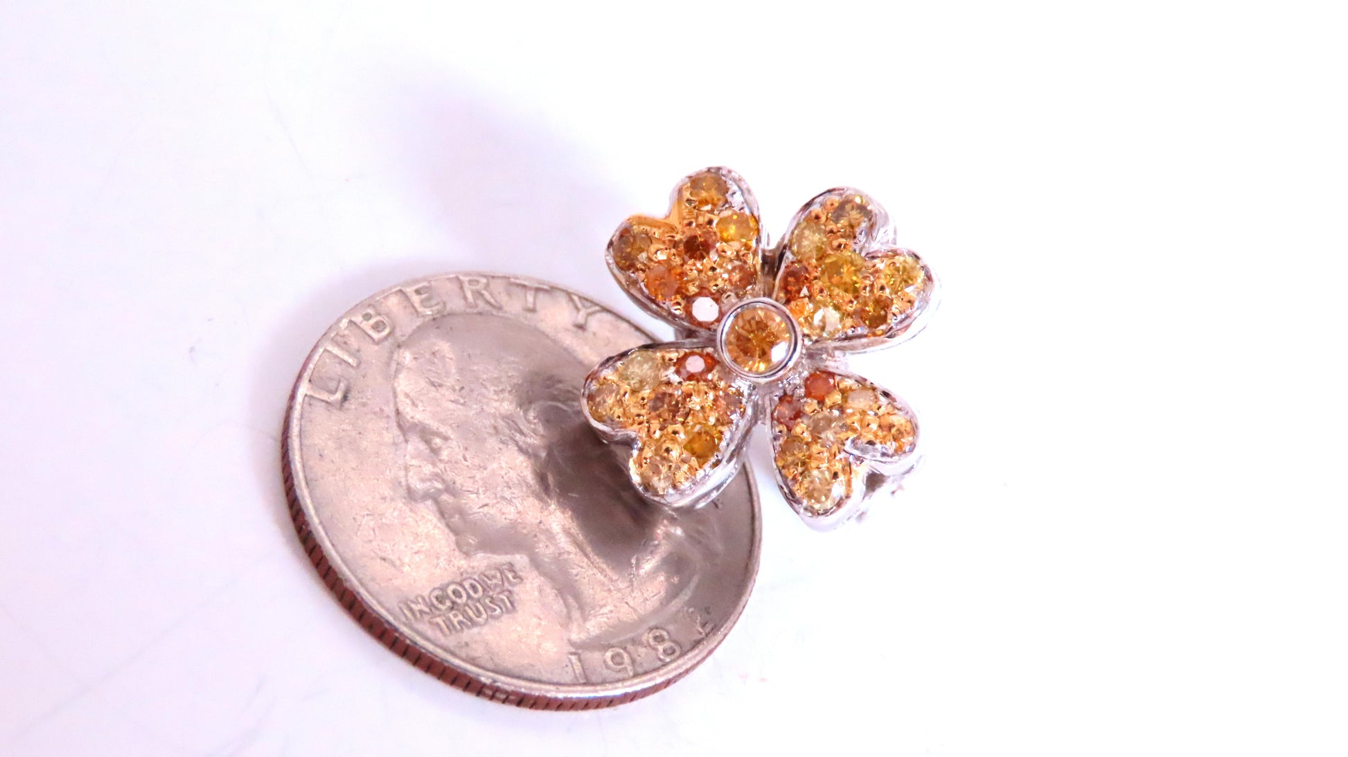 2.20ct Natural Fancy Yellow Diamonds Clover Clip earrings 14kt gold 12628