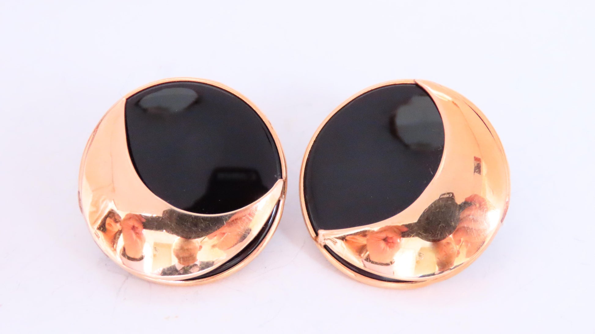 Onyx Panda Eyes Round Stud Earrings 14kt gold 12629