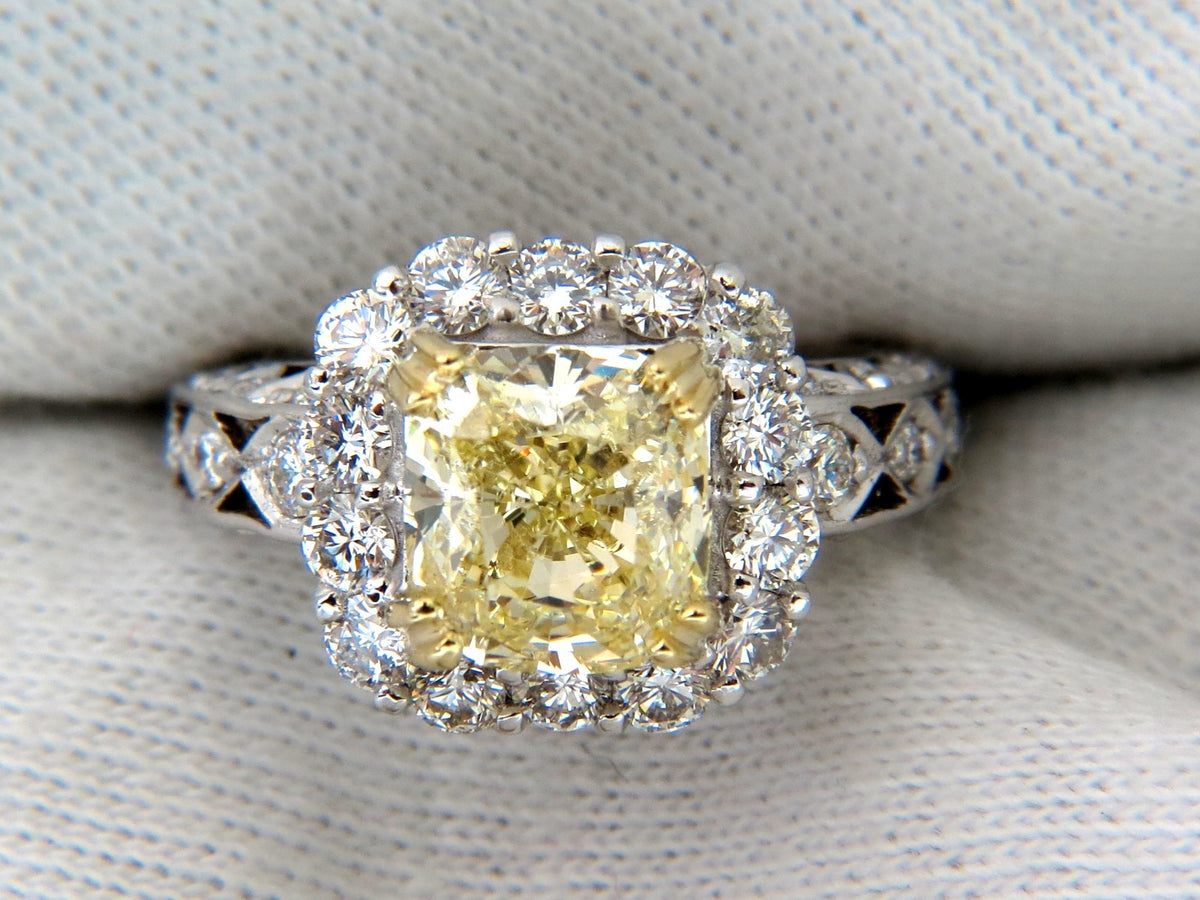 GIA CERTIFIED 5.52CT CUSHION NATURAL FANCY YELLOW DIAMOND CLUSTER RING VVS1 *v