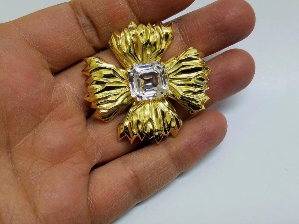 18kt 16ct Royal Medallion Brooch Pin Flaming Celtic Cross Vintage 12236**