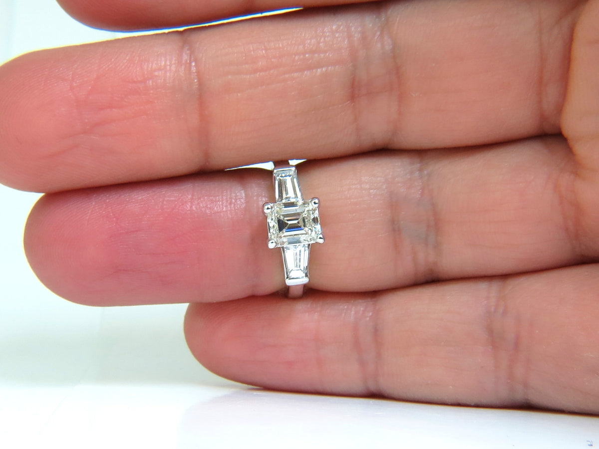 GIA CERTIFIED 1.06CT BRILLIANT EMERALD CUT NATURAL DIAMOND RING J/VVS2 *v