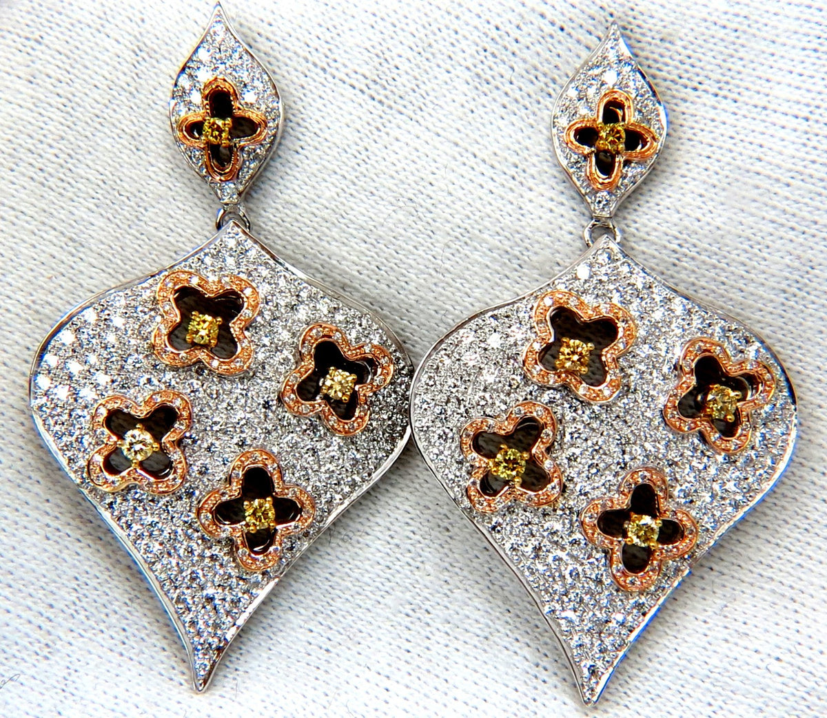 4.30ct Natural diamonds Dangle Spade form Earrings 18 Karat *v