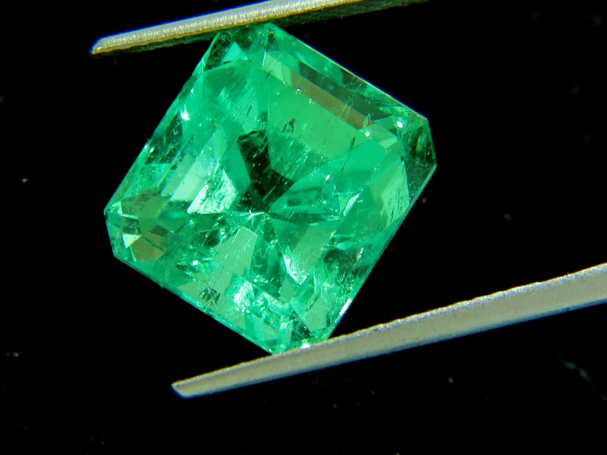 GIA Certified 10.16ct Natural Colombian Green Emerald Square Cut Prime Vivid *v