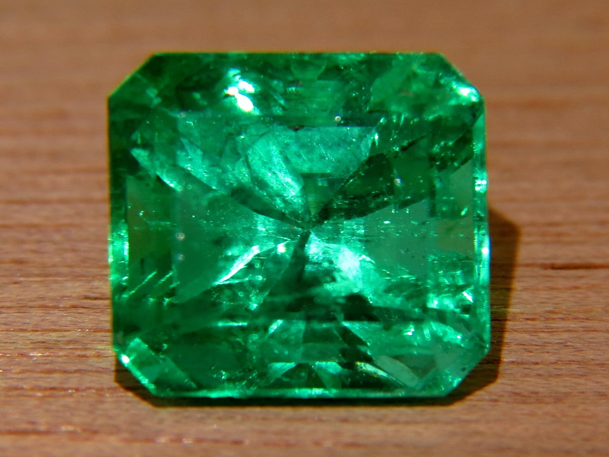 GIA Certified 10.16ct Natural Colombian Green Emerald Square Cut Prime Vivid *v