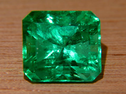 GIA Certified 10.16ct Natural Colombian Green Emerald Square Cut Prime Vivid *v