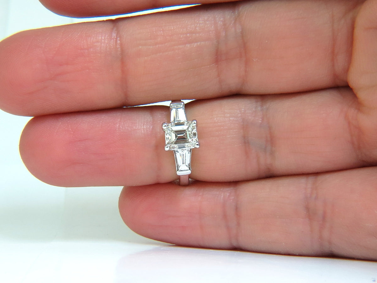 GIA CERTIFIED 1.06CT BRILLIANT EMERALD CUT NATURAL DIAMOND RING J/VVS2 *v