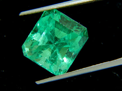 GIA Certified 10.16ct Natural Colombian Green Emerald Square Cut Prime Vivid *v
