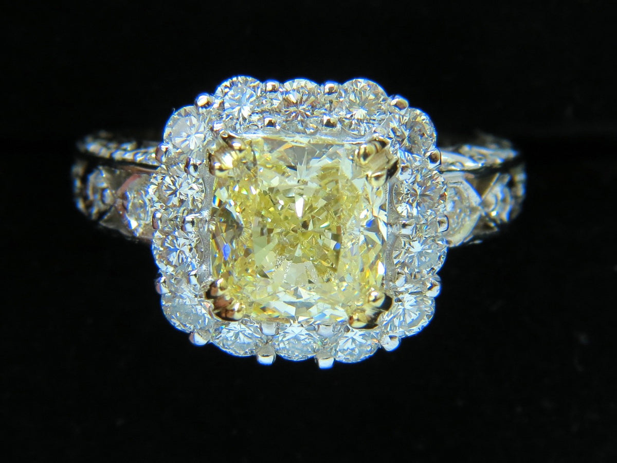 GIA CERTIFIED 5.52CT CUSHION NATURAL FANCY YELLOW DIAMOND CLUSTER RING VVS1 *v