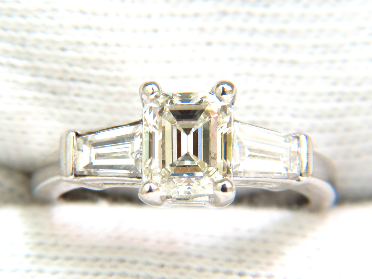 GIA CERTIFIED 1.06CT BRILLIANT EMERALD CUT NATURAL DIAMOND RING J/VVS2 *v