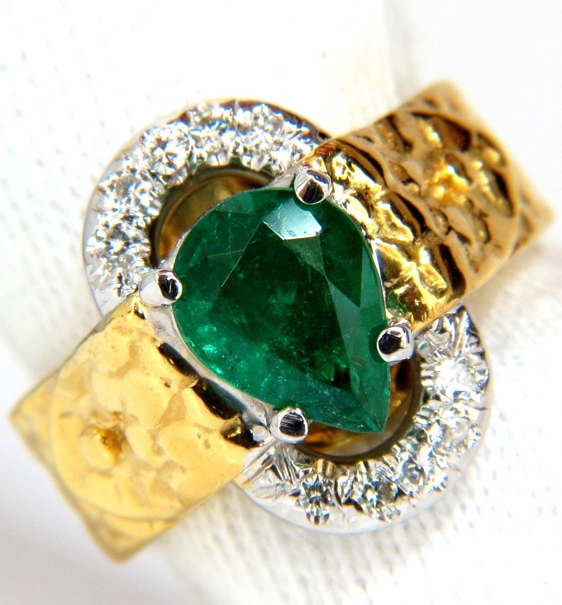 18KT GOLD 1.90CT NATURAL EMERALD DIAMOND RING HAMMERED DECO *v