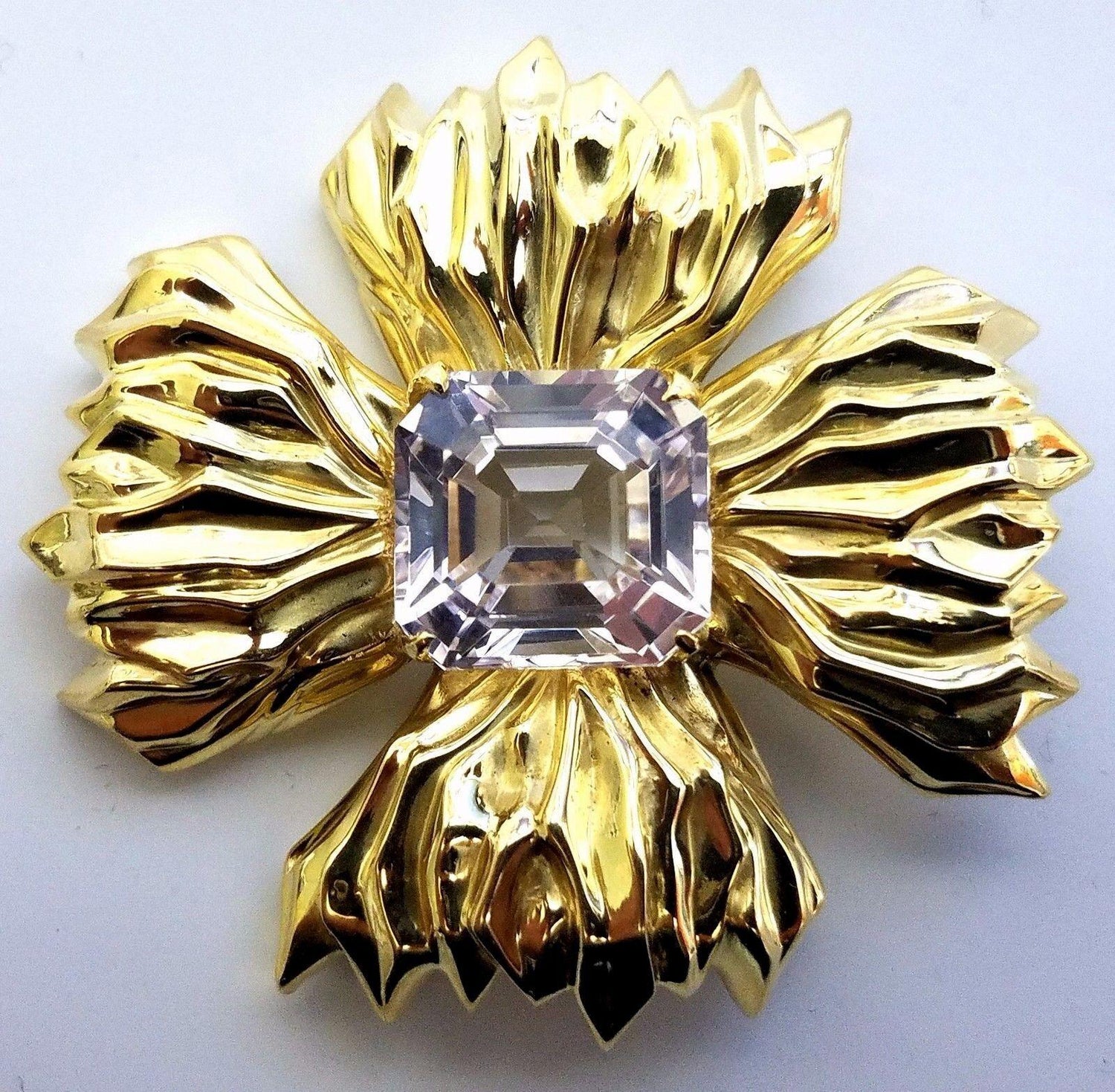 18kt 16ct Royal Medallion Brooch Pin Flaming Celtic Cross Vintage 12236**