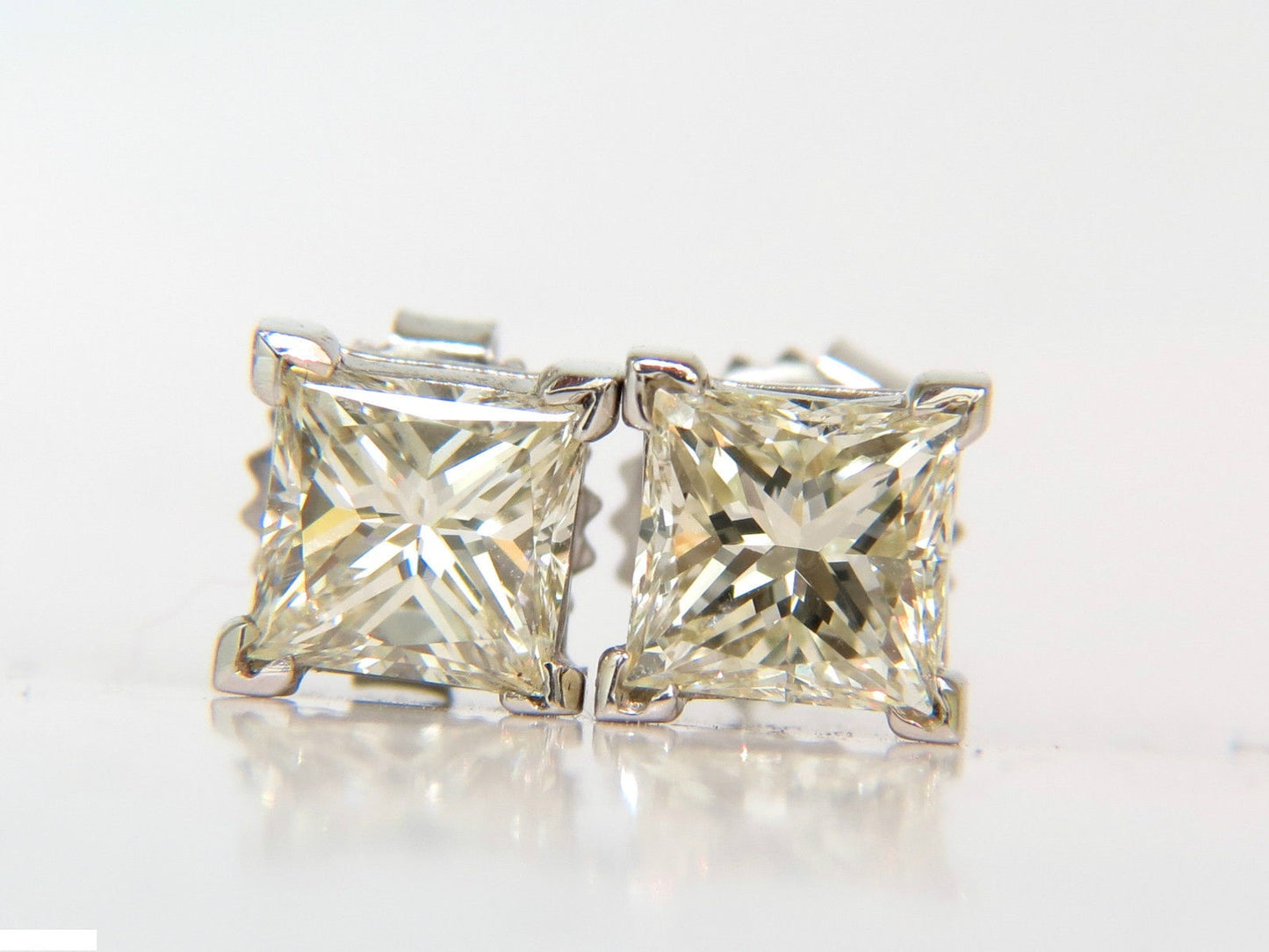 2.00CT NATURAL PRINCESS CUT DIAMOND STUD EARRINGS J/SI-1 14K