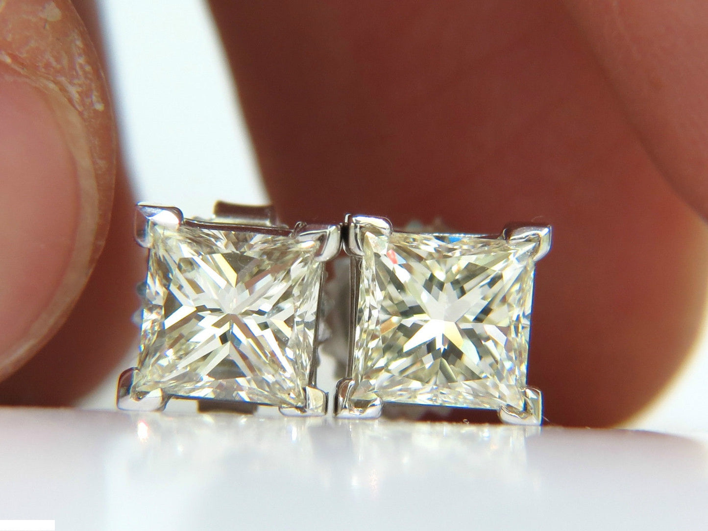 2.00CT NATURAL PRINCESS CUT DIAMOND STUD EARRINGS J/SI-1 14K