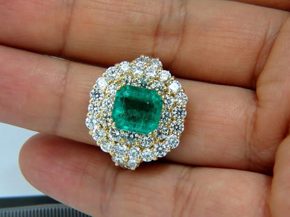 GIA 7.51 Natural Colombia bright green emerald diamonds ring 18kt