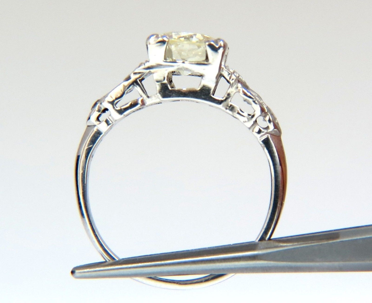 1.33c vintage class old mine cut natural diamond engagement ring platinum