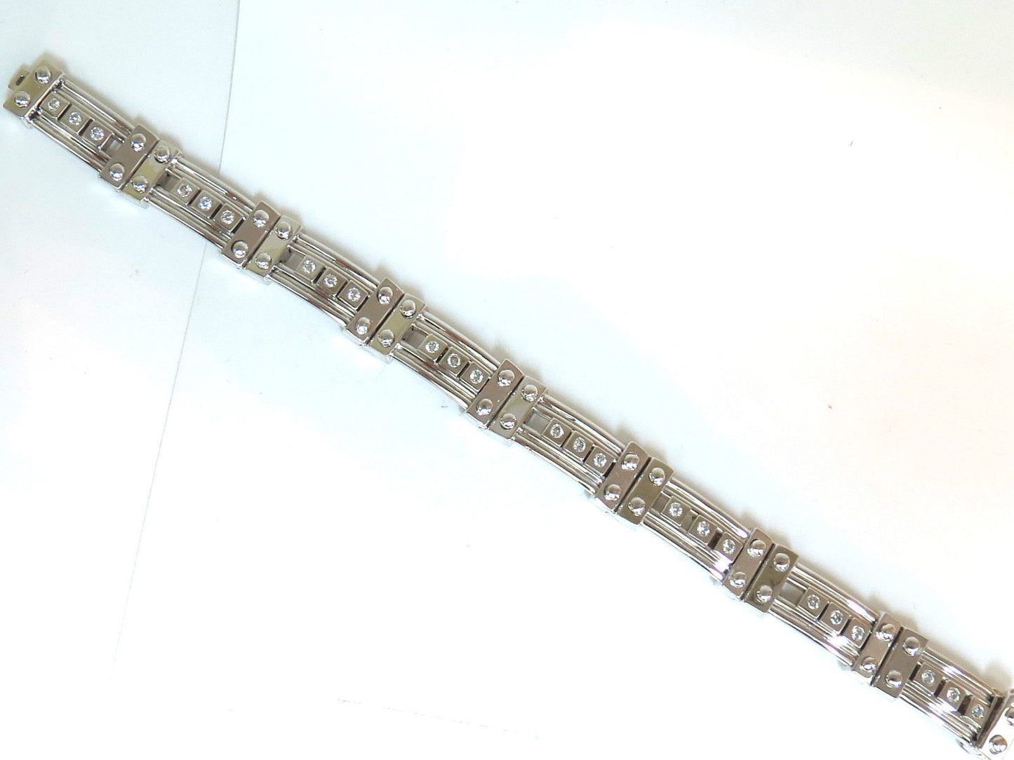 69.3 GRAMS MENS 1.40CT SLIDING DIAMONDS DURABLE HEAVY BRACELET 14KT