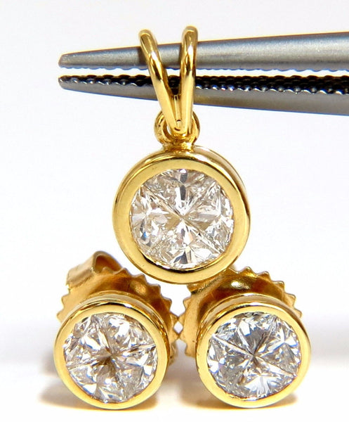Matching earrings & pendant 18kt 1.50ct. trilliant diamonds g/vs