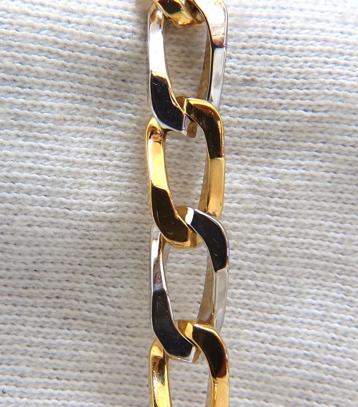 14kt. gold Elongated Curb Link High shine Bracelet 7.5 inch two toned