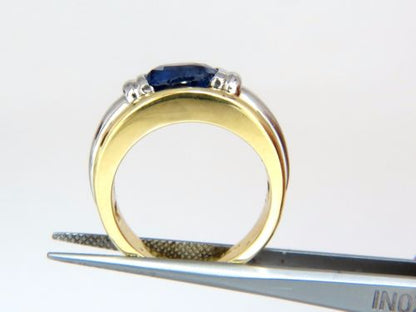 GIA Certified 2.59ct Natural No heat 2.59ct Sapphire Ring 18kt & Platinum