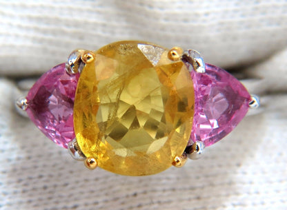 6.55ct Natural yellow sapphire ring 14kt.