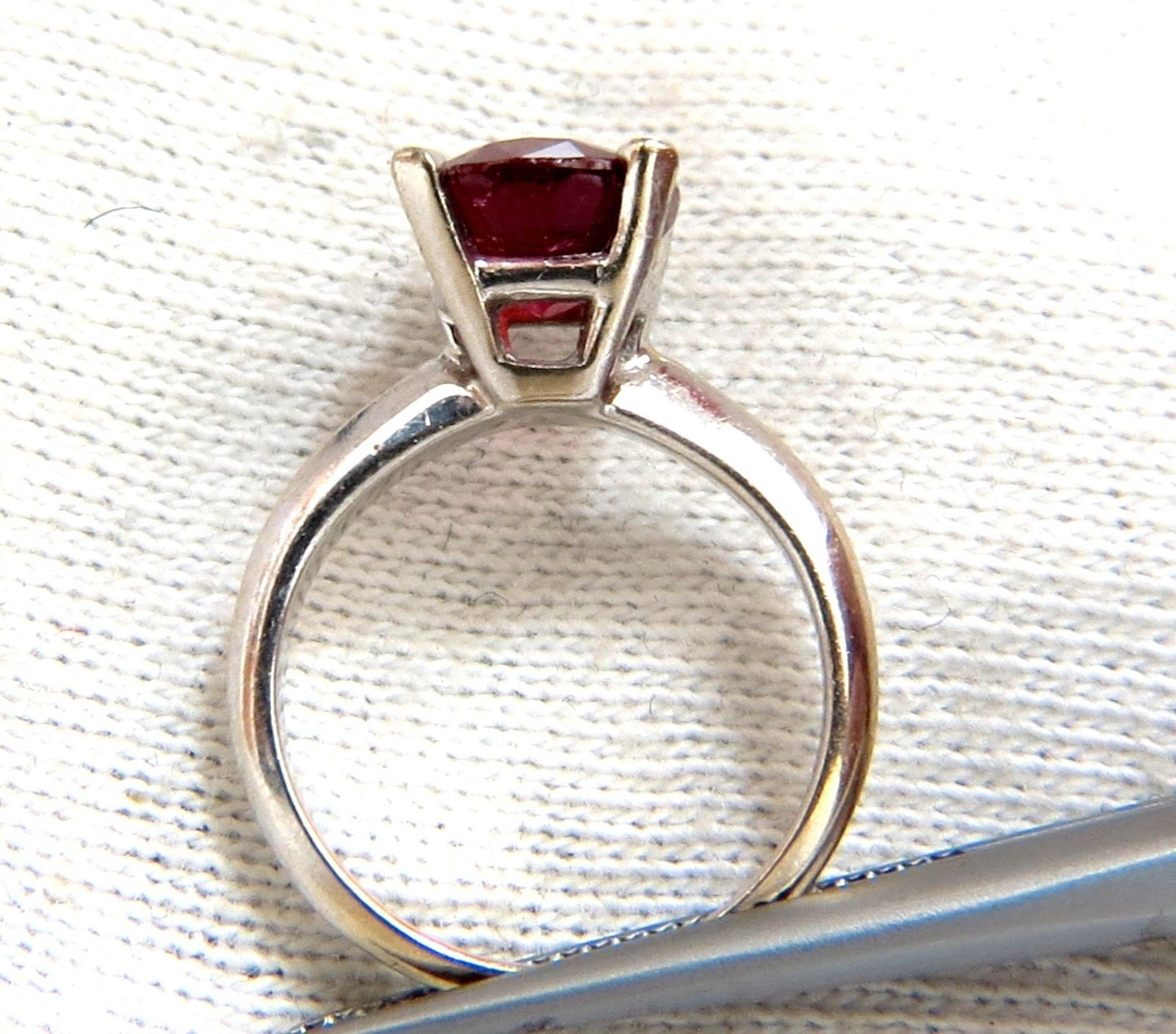 2.65ct Natural Tourmaline Solitaire Ring 14kt