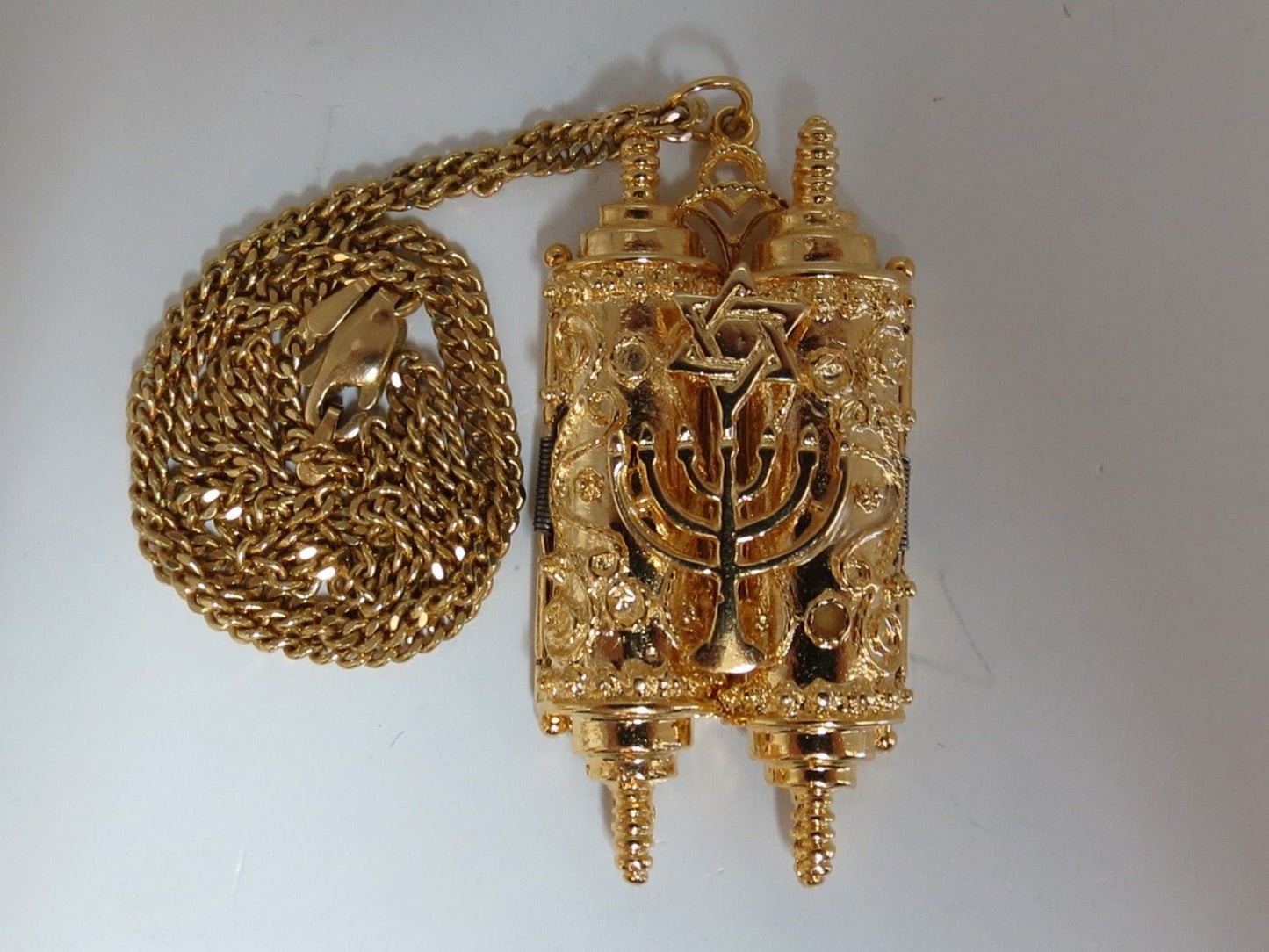 Torah Functional Necklace 14 Karat