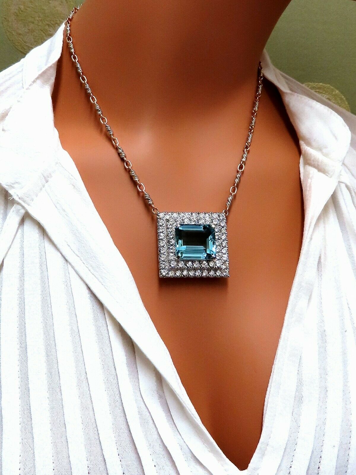 GIA Certified 25.48ct. Natural "Blue" Aquamarine 15ct Diamonds Necklace 18 Karat