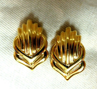 Retro Emblem Shell Statement Clip Gold Earrings 18 Karat Omega