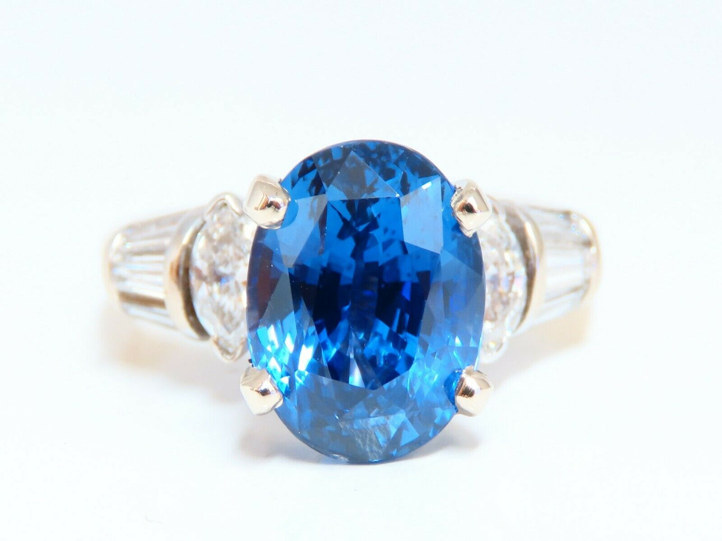 5.75ct GIA Certified Natural No Heat Blue Sapphire Ring 18 Karat Traditional