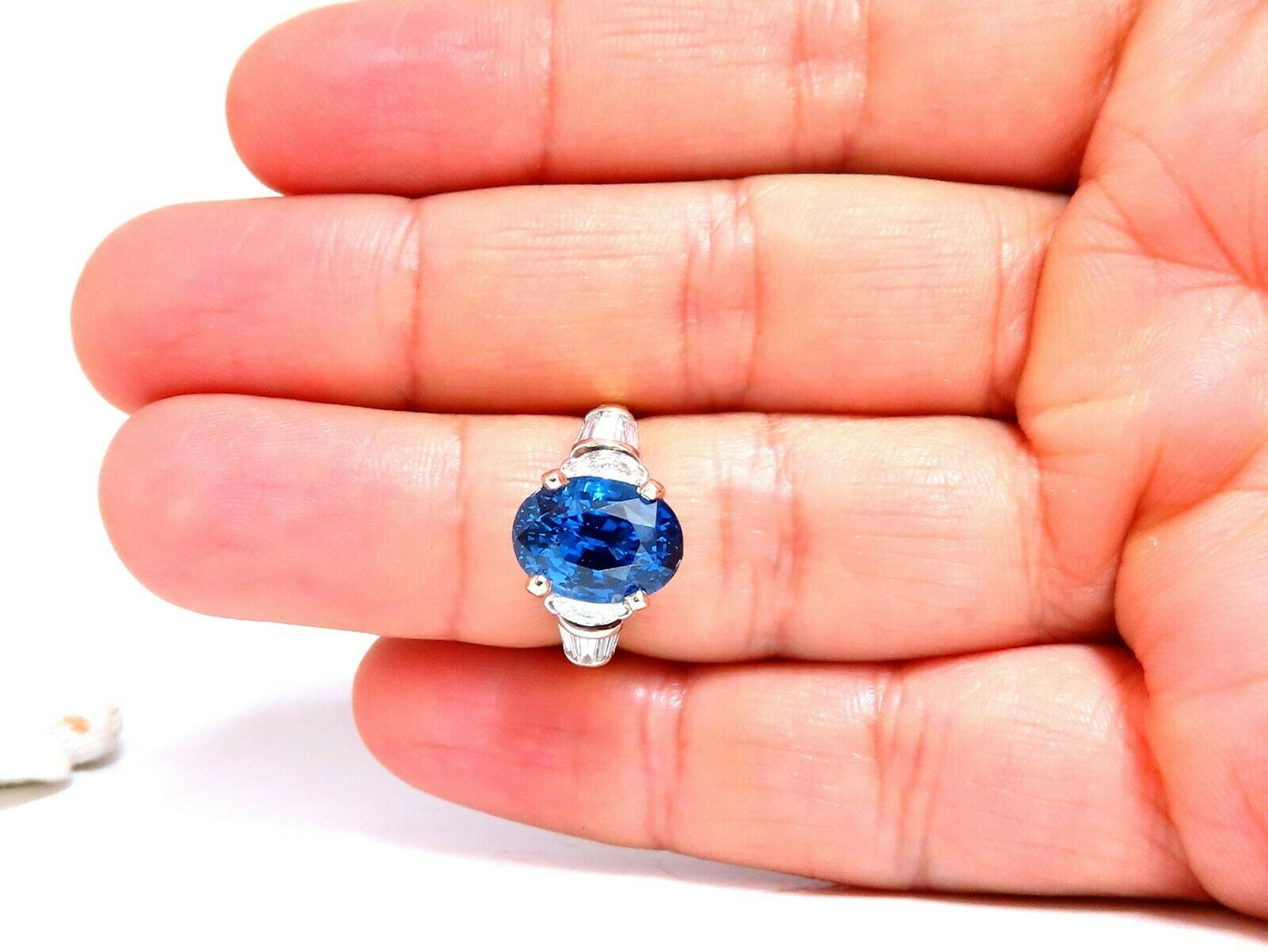 5.75ct GIA Certified Natural No Heat Blue Sapphire Ring 18 Karat Traditional