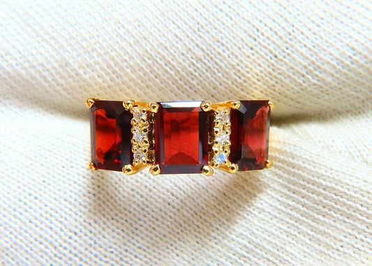 5.08ct Natural Red Garnets Diamonds Ring 14kt Three Stone