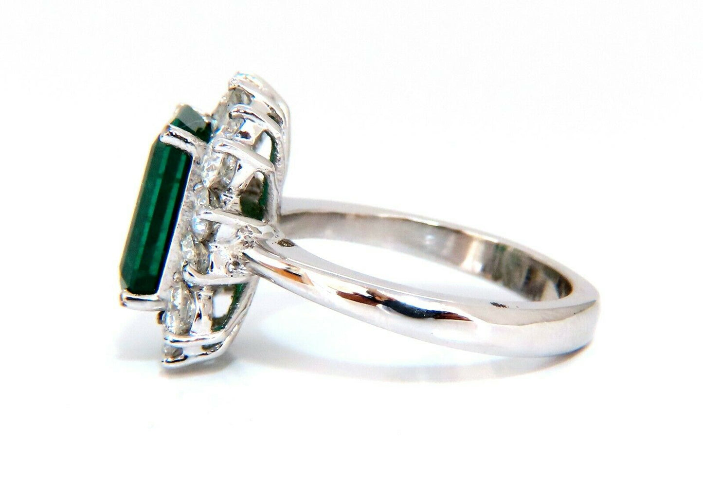 5.07ct Natural Emerald Diamonds Cluster Halo Ring 14kt