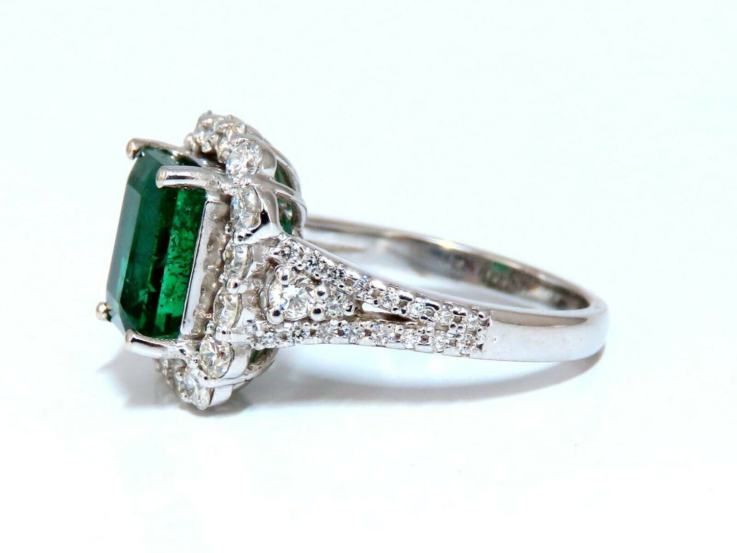 GIA Certified: 3.31ct Natural Emerald Diamonds Ring 14kt (F1)