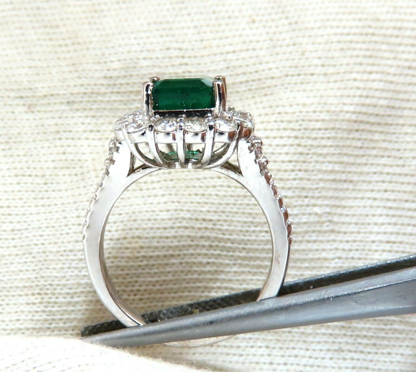 GIA Certified: 3.31ct Natural Emerald Diamonds Ring 14kt (F1)