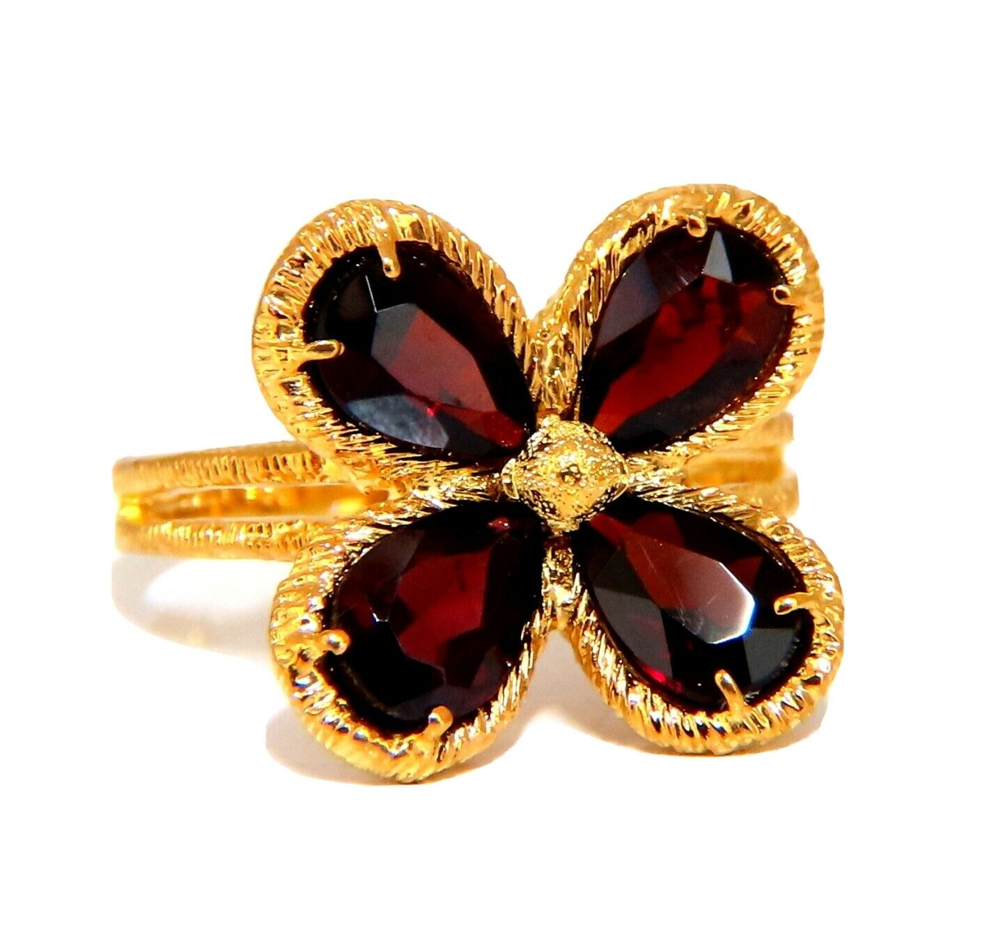 4 carat natural garnets clover ring 18 karat yellow gold