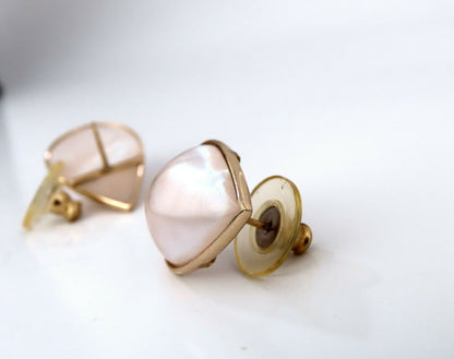 22x13mm Mabe Pearls Earrings 14kt Gold