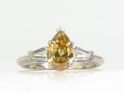 GIA 1.62CT NATURAL FANCY YELLOW DIAMOND RING VIVID & CLEAN