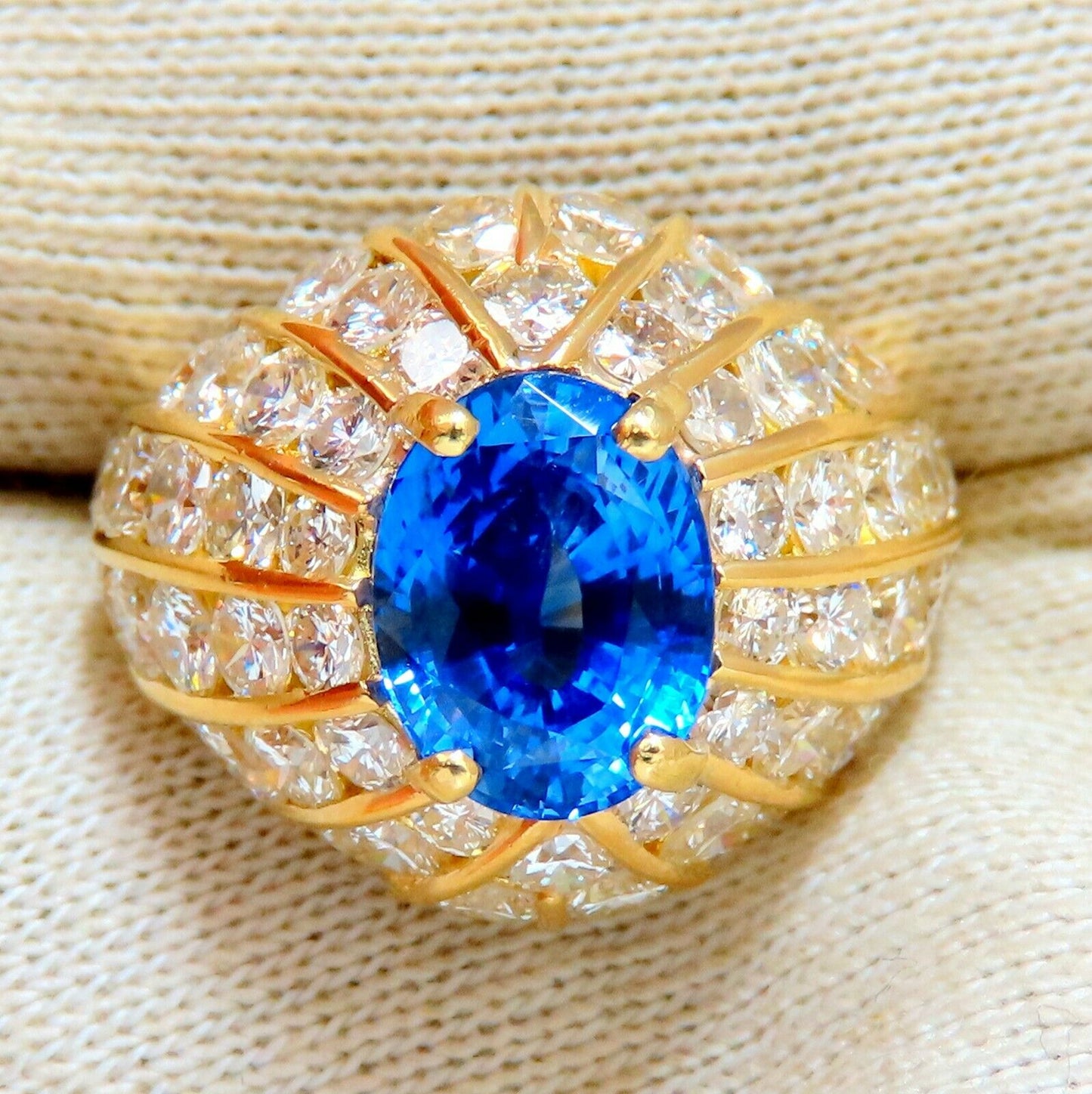 GIA Certified 4.61ct oval sapphire diamond ring No Heat 18kt channel domed