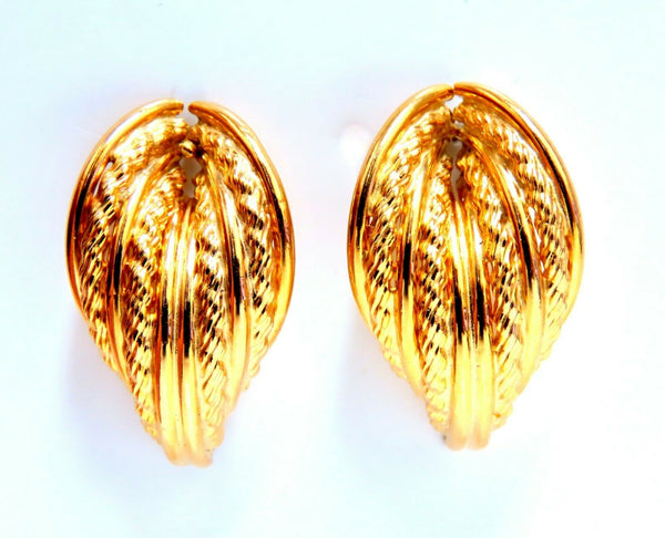 14Kt Gold Iconic Curving Petal Stud Earrings
