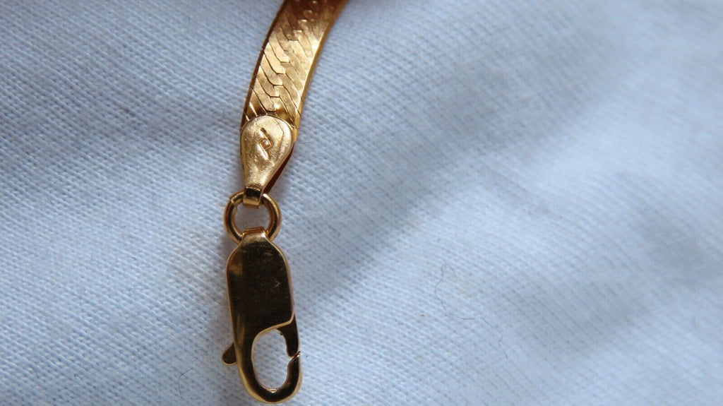 Billie Valentine I Love You Herringbone Chain Necklace | Nordstrom | Horn  necklace boho, Gold crescent necklace, Floating diamond necklace