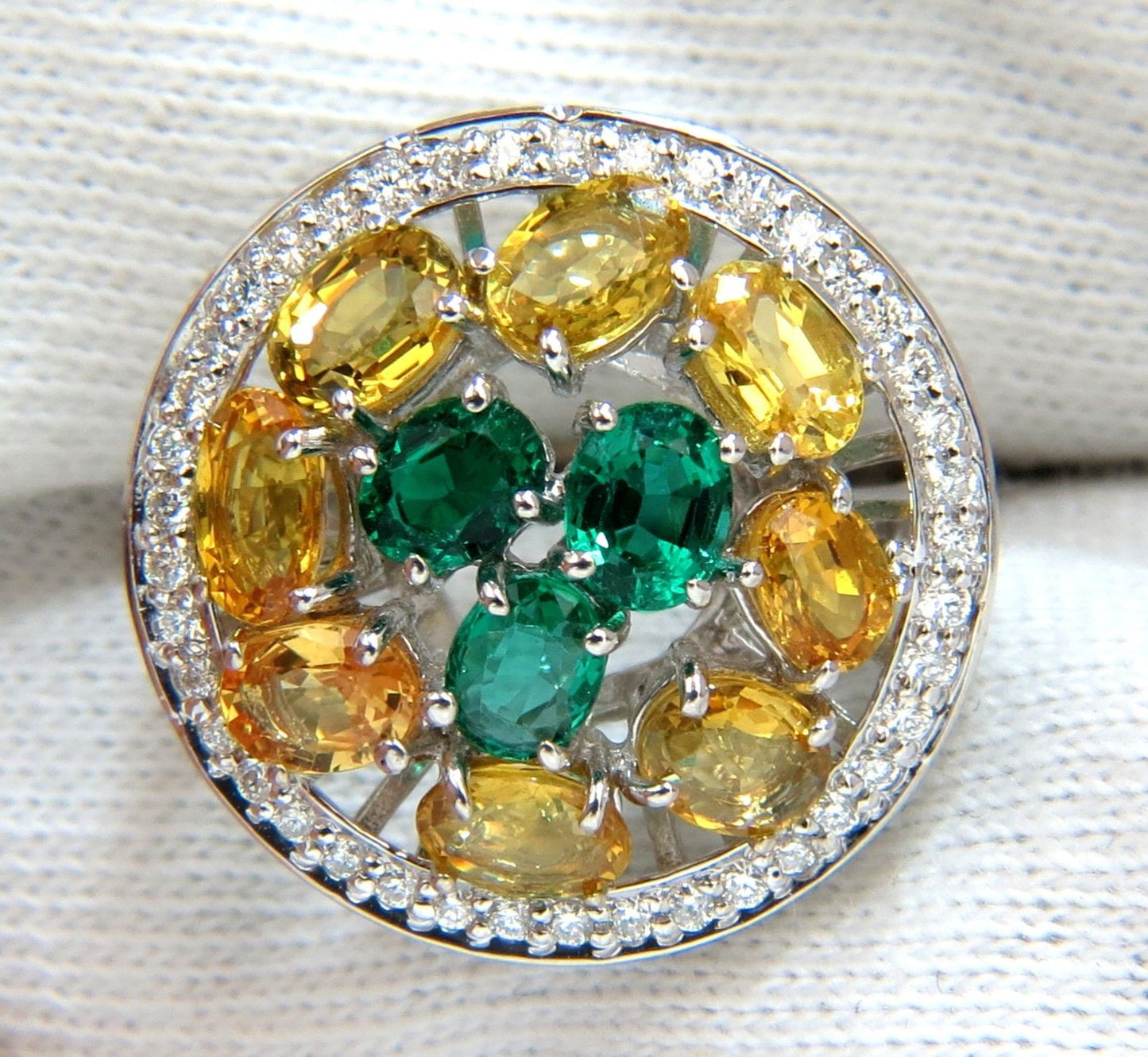 5.62CT NATURAL FANCY YELLOW SAPPHIRES VIVID GREEN EMERALDS CLUSTER RING