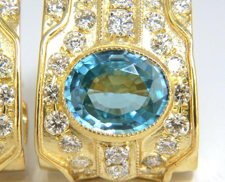 13.14 Carat Natural Vivid Blue Zircon Diamonds Clip Earrings 18kt ref 12312